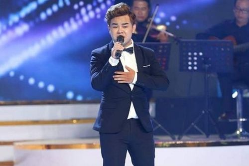 Nam ca sĩ bị khán giả ngắt nhéo, cắn khắp người khi đi diễn: 'Tới giờ vẫn ác cảm với đám đông'