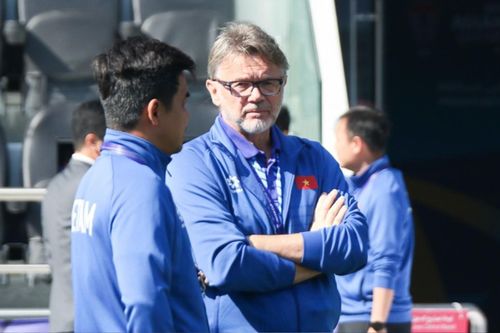 Bóng đá không có tính bắc cầu