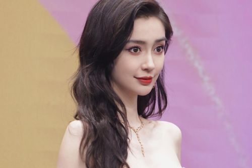 Angelababy chính thức trở lại sau 3 tháng bị 'phong sát ngầm' vì scandal
