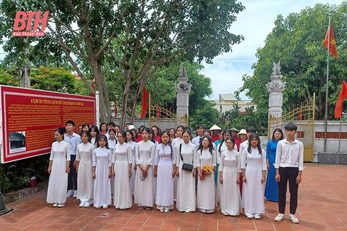 Nâng cao chất lượng đào tạo, bồi dưỡng lý luận chính trị cho cán bộ, đảng viên
