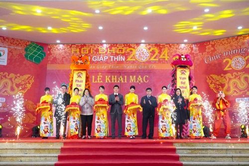 Hội chợ Xuân Giáp Thìn: Hội tụ đặc sản 3 miền