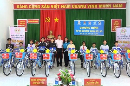Hoạt động ý nghĩa của Đảng ủy Khối Cơ quan và Doanh nghiệp tỉnh An Giang