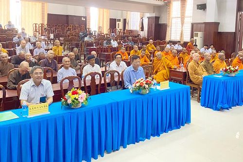 Thị ủy, HĐND, UBND, UBMTTQVN TX. Tịnh Biên họp mặt chức sắc, chức việc tôn giáo mừng Xuân Giáp Thìn 2024