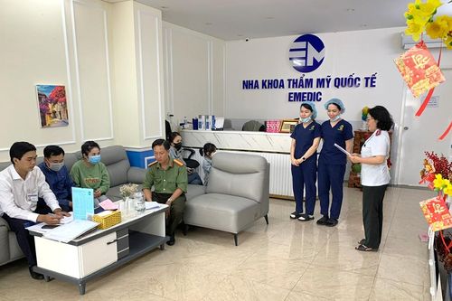 Sở Y tế An Giang xử phạt 150 triệu đồng 2 cơ sở nha khoa không có giấy phép hoạt động
