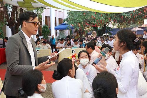 Học sinh tìm hiểu về Tết cổ truyền tại Cuộc thi 'Hương sắc mùa Xuân'