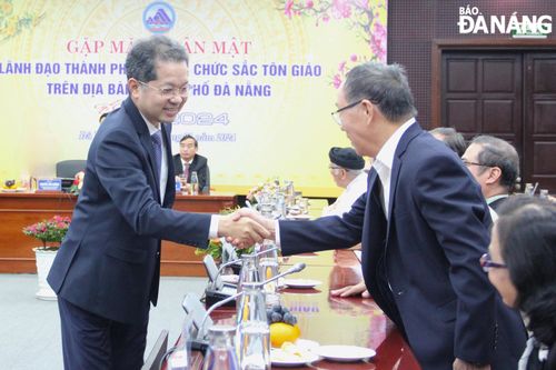 Lãnh đạo thành phố gặp mặt chức sắc các tôn giáo nhân dịp Xuân Giáp Thìn 2024
