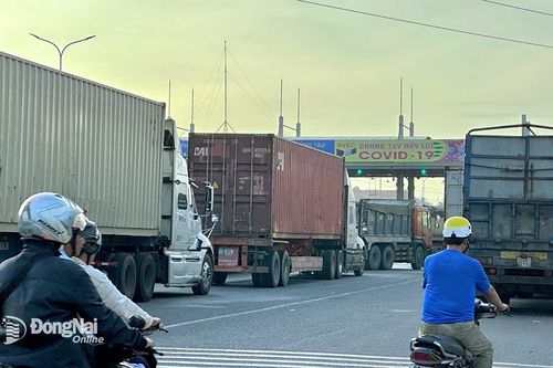 Mong sớm tháo dỡ trạm thu phí ngưng hoạt động trên quốc lộ