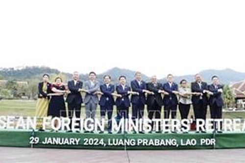 Hội nghị hẹp Bộ trưởng Ngoại giao ASEAN tập trung nhiều vấn đề cùng quan tâm