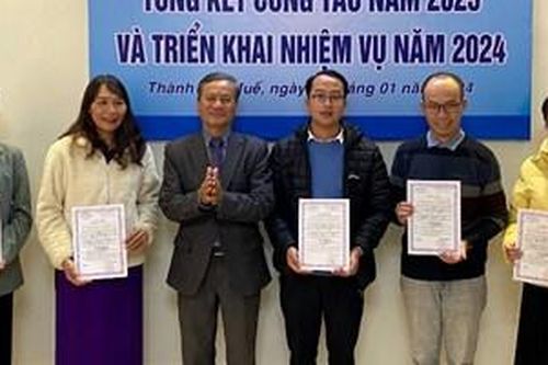 Tiếp tục nghiên cứu, triển khai thực hiện công trình 'Làng Văn vật Thừa Thiên Huế'