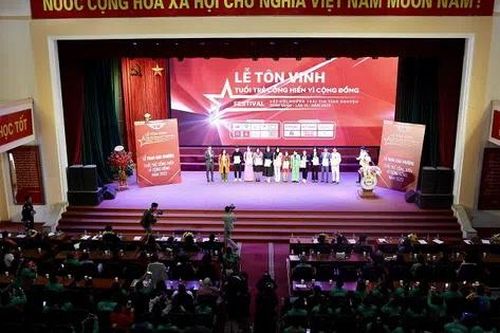 Lễ Tôn Vinh 'Tuổi trẻ cống hiến vì cộng đồng' 2023: Vinh danh những tấm lòng thiện nguyện