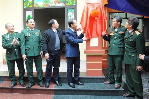 Bắc Giang: Việt Yên bàn giao nhà tình nghĩa cho nạn nhân chất độc da cam Nguyễn Minh Khanh