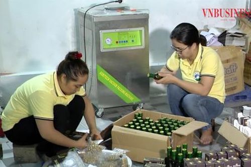 Gắn sao OCOP, HTX Kim Thông tỏa sáng cùng 'vua của các loại hạt'
