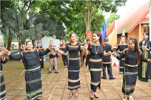 Chương trình nghệ thuật tôn vinh chiến sĩ Công an, người có uy tín ở Tây Nguyên