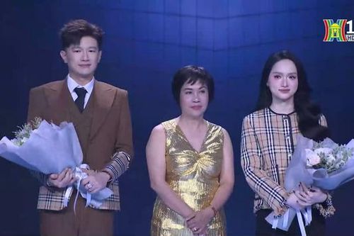 Hương Giang, Dược Sĩ Tiến là nhà sản xuất Miss Universe Vietnam