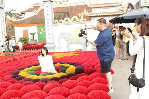 Làng hương Quảng Phú Cầu thành điểm 'săn' ảnh dịp cuối năm