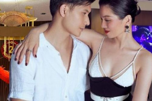 Liên tục gặp scandal, Lệ Quyên và tình trẻ tìm bình yên khi về nhà trang trí Tết