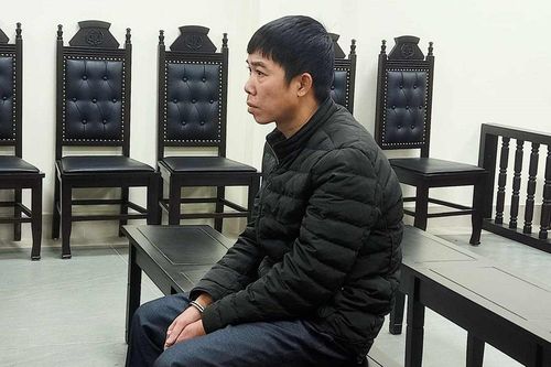 'Gạ gẫm' vợ cũ cho ngủ cùng không được, nửa đêm lẻn vào phòng sát hại nạn nhân