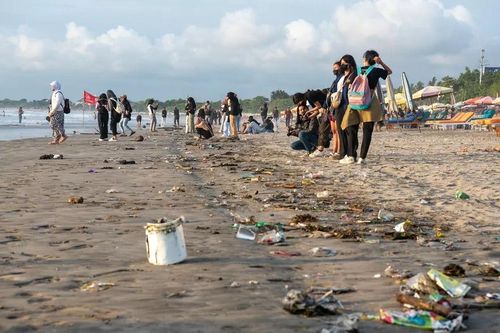 Bali truy tìm một TikToker nước ngoài