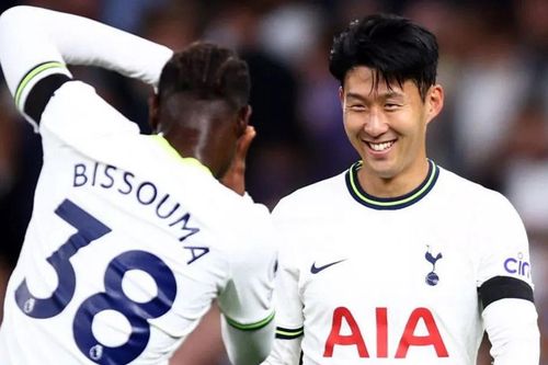 Tottenham vs Brentford: Virus FIFA tàn phá Tottenham ra sao?