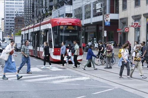 Canada hạn chế sinh viên nước ngoài