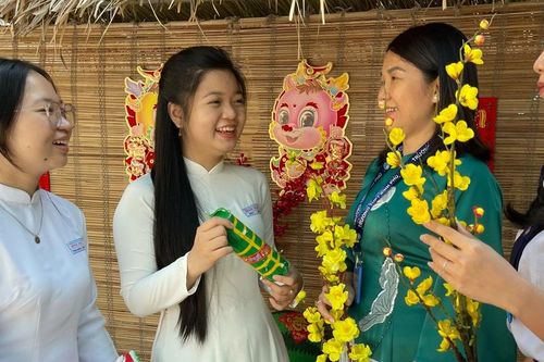 Trưởng thành từ những trang sách