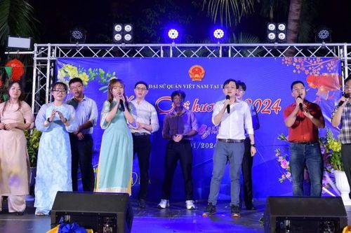 Ấm áp Tết cộng đồng tại Bangkok, Thái Lan