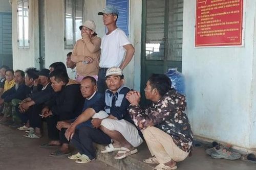 Gia Lai: Hàng chục công nhân vật vờ 'đòi' lương về quê ăn Tết