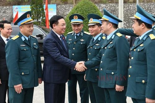 Các thế hệ cán bộ, chiến sĩ Trung đoàn Không quân 921 đã không ngừng nỗ lực, rèn luyện và trưởng thành