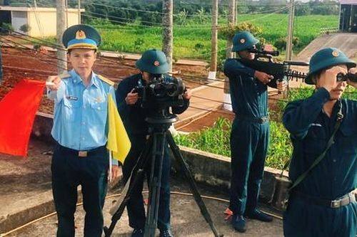 Du xuân theo cánh sóng Ra đa