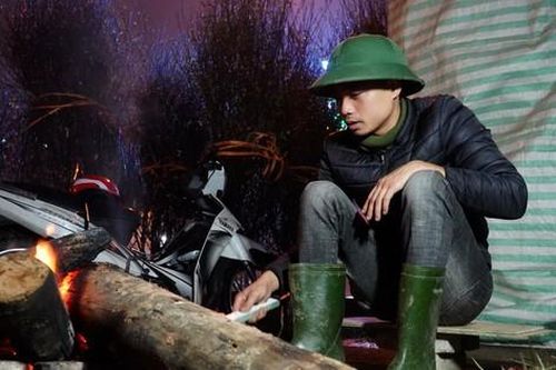 Trắng đêm co ro bên bếp lửa canh đào, quất Tết