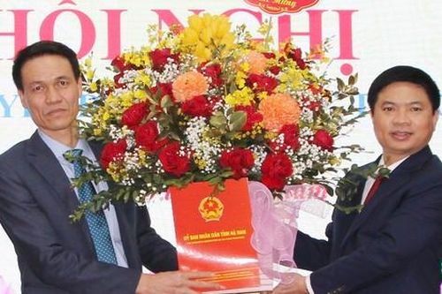 Hà Nam công bố các quyết định về công tác cán bộ