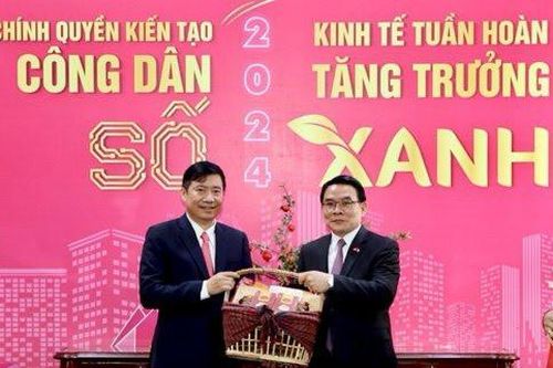 Đoàn đại biểu tỉnh Champasak thăm, chúc Tết tỉnh Đồng Tháp