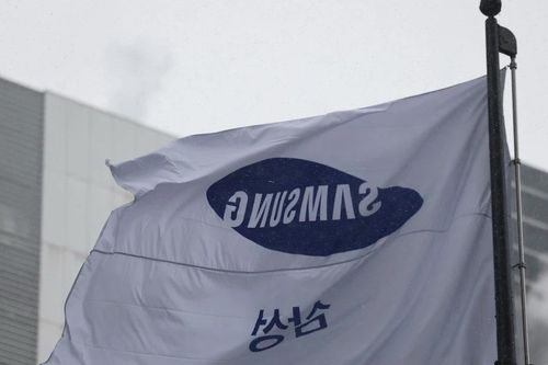Lợi nhuận của Samsung Electronics giảm mạnh do nhu cầu tiêu dùng suy yếu