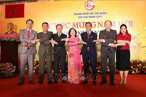 Lãnh đạo Thành phố Hồ Chí Minh gặp gỡ cơ quan đại diện nước ngoài