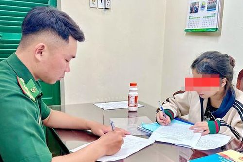 Giải cứu cô bé 15 tuổi từ sòng bạc Campuchia về Việt Nam