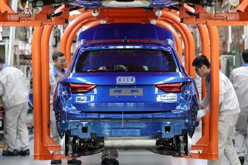 Trung Quốc: Cuộc chiến giá xe điện lan sang ô tô chạy xăng, các thương hiệu nước ngoài điêu đứng