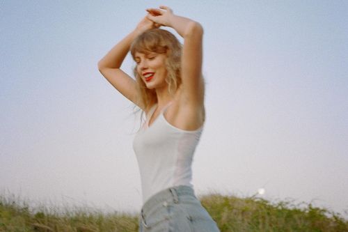 Taylor Swift bị TikTok xóa bỏ toàn bộ ca khúc của mình