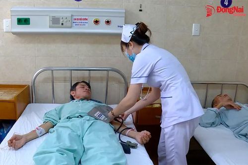 Chừng mực với rượu bia ngày Tết