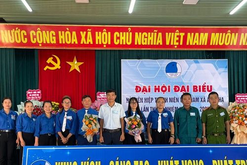 Hội Liên hiệp Thanh niên Việt Nam xã Ayun Hạ tổ chức thành công Đại hội điểm cấp cơ sở