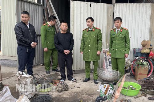 Kiểm tra việc chấp hành các quy định về trật tự xây dựng; phòng cháy, chữa cháy; quản lý, sử dụng điện, sử dụng đất