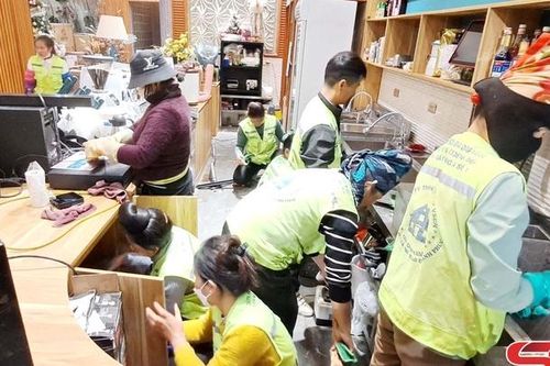 Sôi động thị trường lao động thời vụ dịp cuối năm
