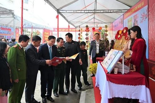 Khai mạc Hội Báo Xuân Giáp Thìn tỉnh Nghệ An năm 2024
