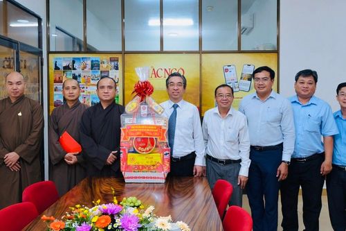 Phó Bí thư Nguyễn Phước Lộc dẫn đầu phái đoàn Thành ủy TP.HCM thăm và chúc Tết Báo Giác Ngộ