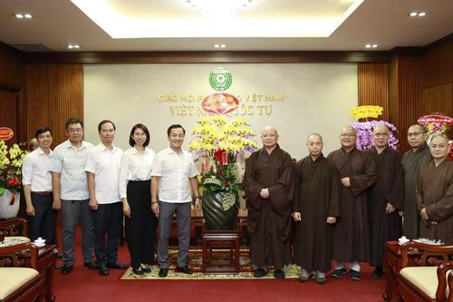 Công an TP.HCM chúc Tết Giáp Thìn đến Ban Trị sự GHPGVN TP.HCM