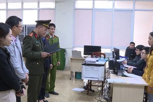 Khởi tố 23 bị can đưa, nhận hối lộ ở Thanh Hóa
