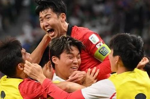 Clip trận Hàn Quốc vào tứ kết Asian Cup sau loạt 'đấu súng' với Arab Saudi