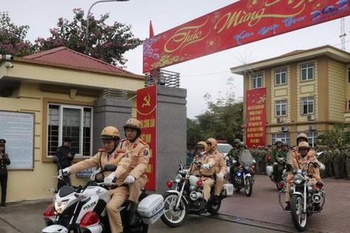 Quận Bắc Từ Liêm ra quân mô hình điểm giao thông an toàn và thông suốt