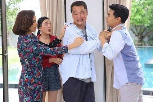 Tặng bố mẹ vợ cây quất Tết nhưng con rể lại có hành động khiến ông bà giận 'tím mặt'