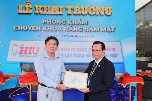 Khai trương cơ sở mới phòng khám - Trung tâm lâm sàng HIU Clinic: Áp dụng công nghệ kỹ thuật số trong khám & điều trị