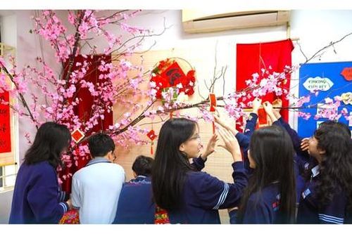 Nhiều trường tư ở Hà Nội cho học sinh nghỉ Tết kéo dài